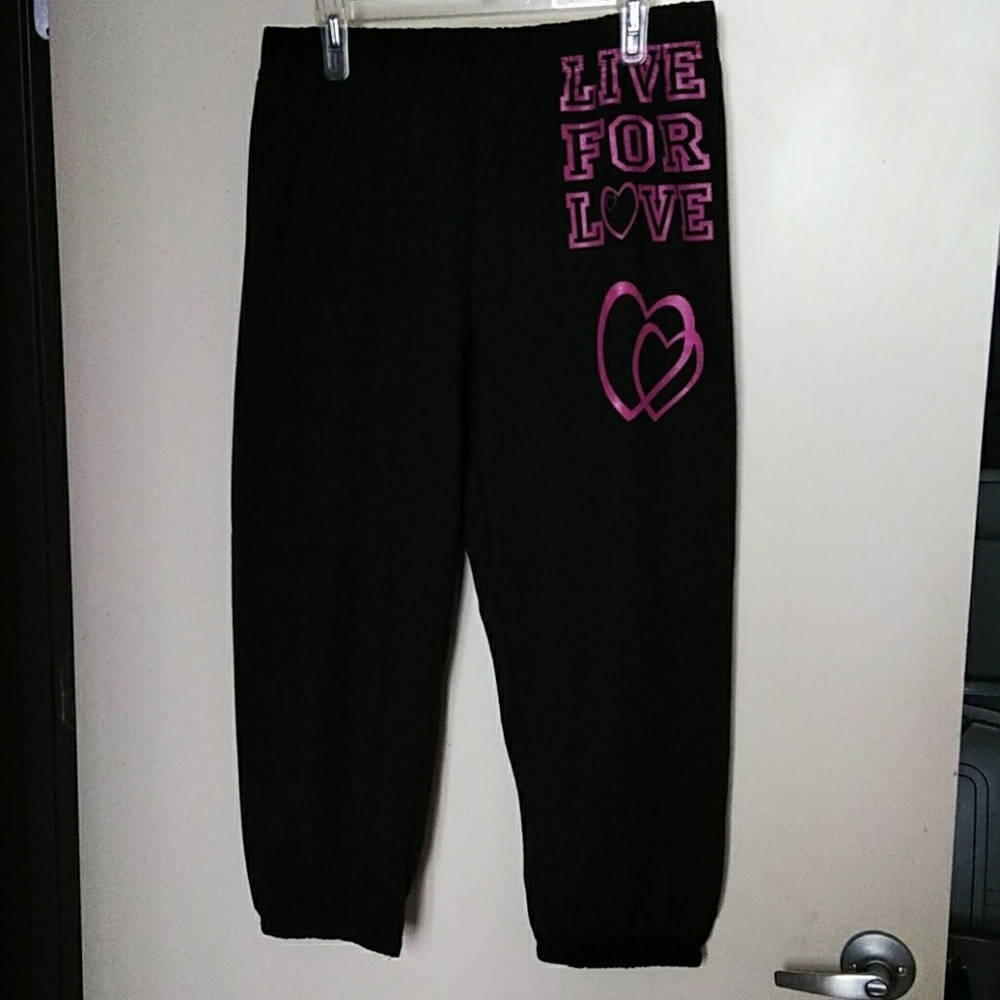 Plus size capri sweats.